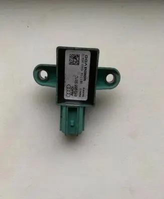 Audi A4 S4 B8 8K Airbag deployment crash/impact sensor 8K0955557C