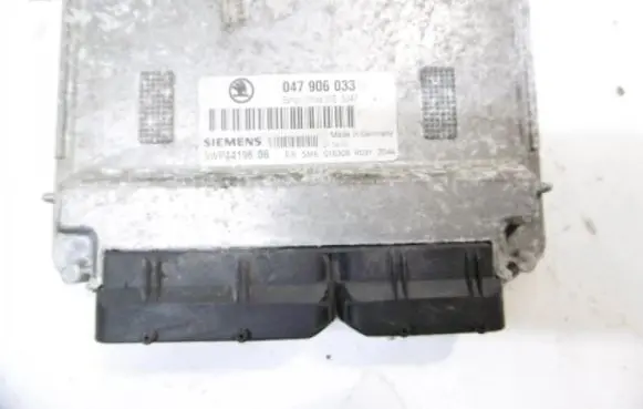 Skoda Fabia Mk1 (6Y) Engine control unit/module ECU 047906033G