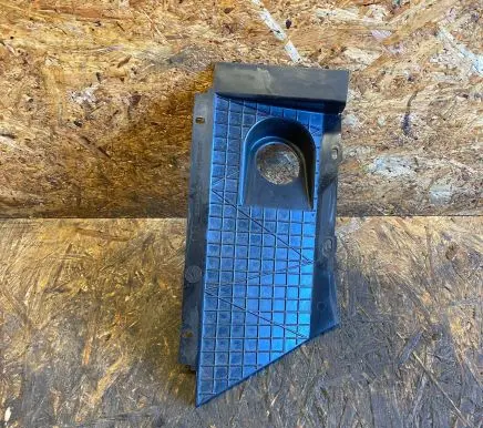 Mercedes-Benz 190 W201 Air intake duct part 2015050588 13859109