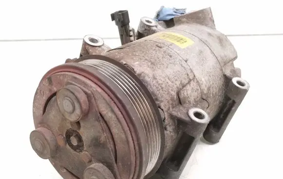 Ford Focus Air conditioning (A/C) compressor (pump) 3M5H19D629KF