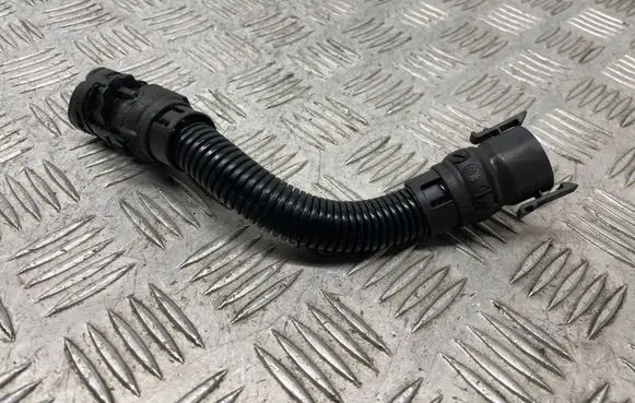 BMW 5 GT F07 Breather hose/pipe 7803848 13717803848 7803842