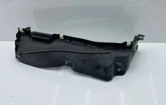 BMW 2 F46 Other engine bay part 15677210 7290813
