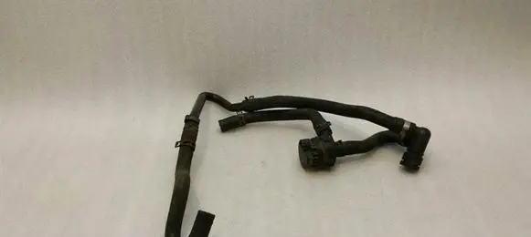 Jaguar XJ X350 Engine coolant pipe/hose 4R8318D474AA