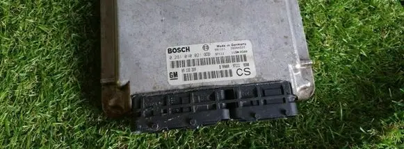 Opel Zafira A Engine control unit/module 0281010021 09133269