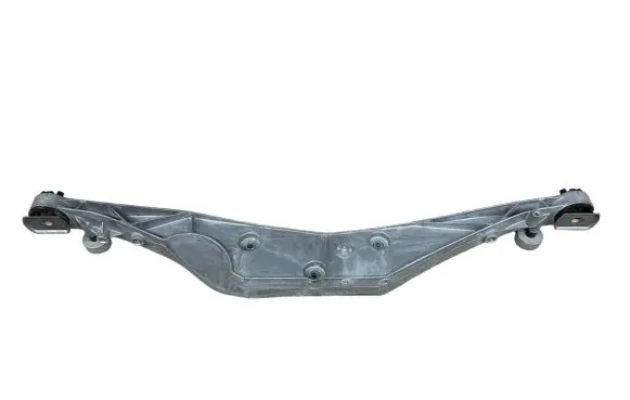 BMW X1 U11 Rear differential/diff mount bracket 6852896 33366852896