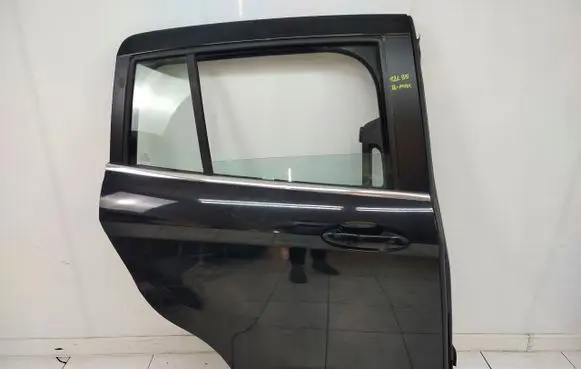Ford B-MAX Rear door 