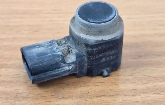 Opel Vivaro Parking PDC sensor 284429097R 2509180825 303957