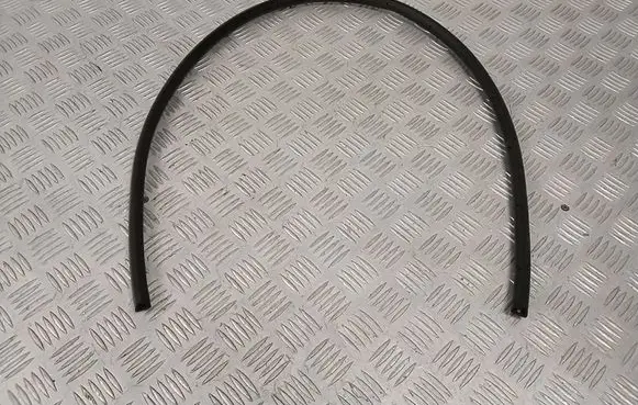 Nissan Qashqai J12 Engine compartment rubber 