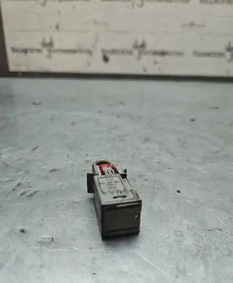 Opel Meriva A Clutch pedal sensor 09185907 8658 451010
