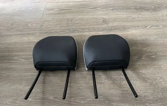 Renault Captur II Front seat headrest EWFD