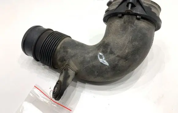 Audi A8 S8 D4 4H Air intake hose/pipe 