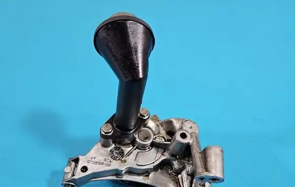 Volkswagen Golf VI Oil pump 03L115105 IMPRK1582927