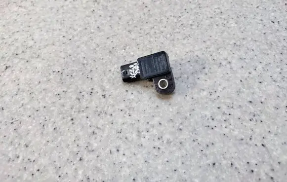 Volvo XC40 Air pressure sensor 31493966