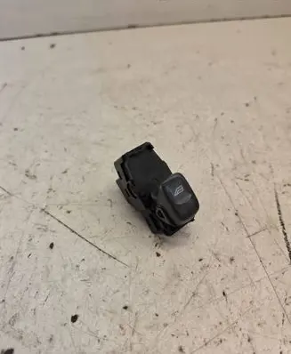 Volvo V70 Electric window control switch 9472275