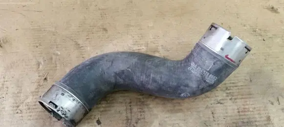 Mercedes-Benz E W212 Intercooler hose/pipe A2045286682