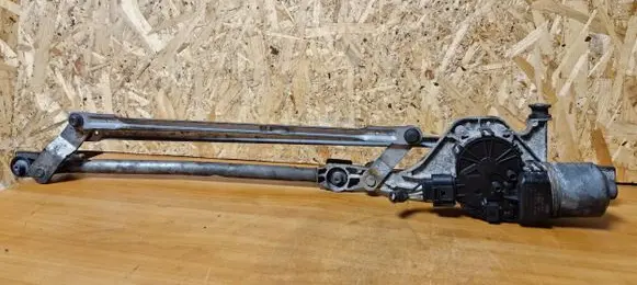 Ford Focus Front wiper linkage and motor 4m5117504ac