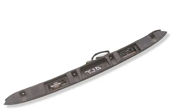 BMW 3 E46 Trunk door license plate light bar 8208504