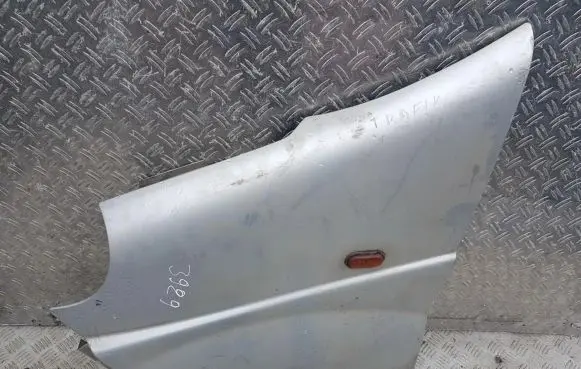 Renault Trafic II (X83) Fender