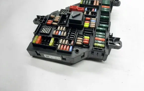 BMW 5 F10 F11 Fuse module 9264923 926492302