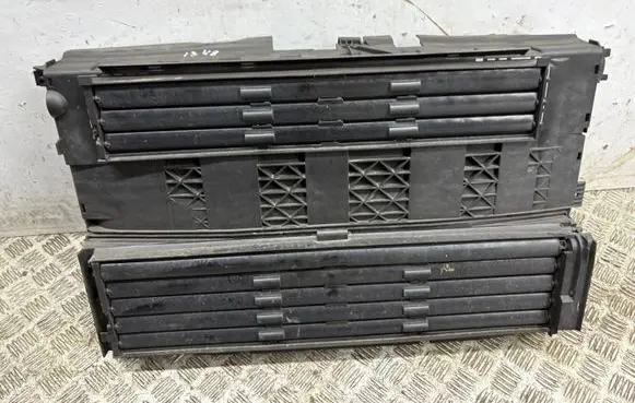 Peugeot 308 Intercooler air guide/duct channel 