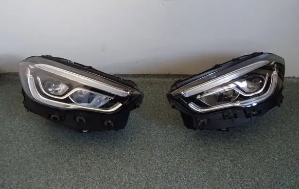 Mercedes-Benz GLA H247 Headlights/headlamps set 