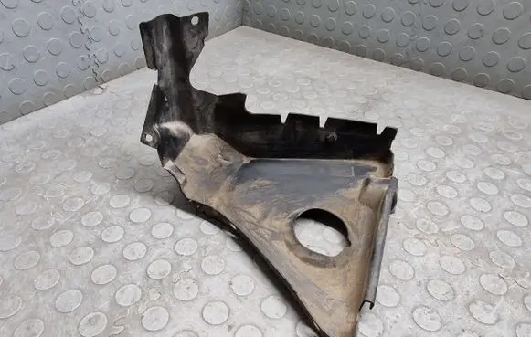 BMW 5 E39 Other engine bay part 8235607