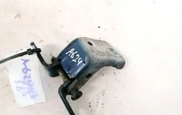 Ford Mondeo Mk III Rear door lower hinge