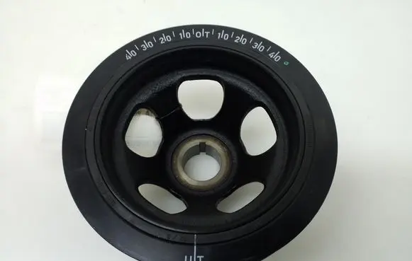 Mercedes-Benz C W204 Crankshaft pulley A2710300003