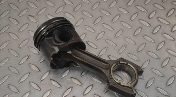 Piston