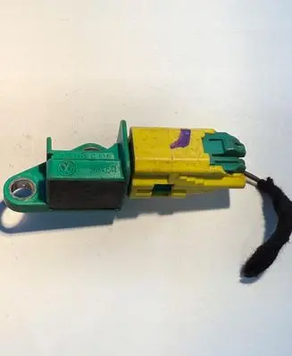 Audi A6 S6 C6 4F Airbag deployment crash/impact sensor