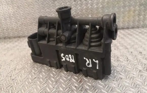 Land Rover Range Rover Sport L320 Air suspension control unit module (rear) RVH000095