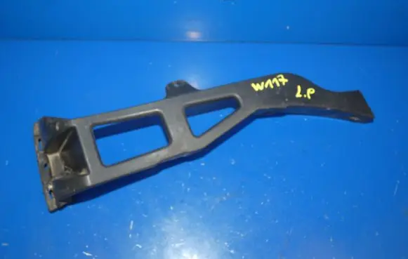 Mercedes-Benz CLA C117 X117 W117 Front bumper mounting bracket A1178850521