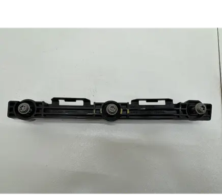 Fender mounting bracket