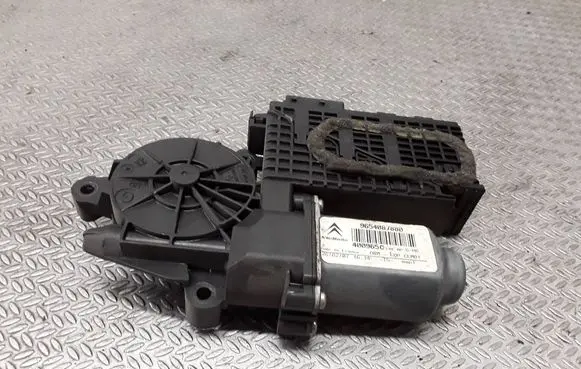 Citroen C4 I Picasso Front door window regulator motor 9654087880 400965C