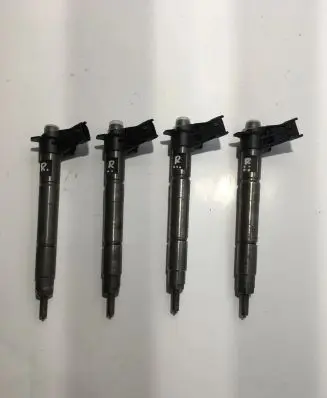 Dodge Nitro Fuel injectors set 0445115049 15062050F 8R1WDWF