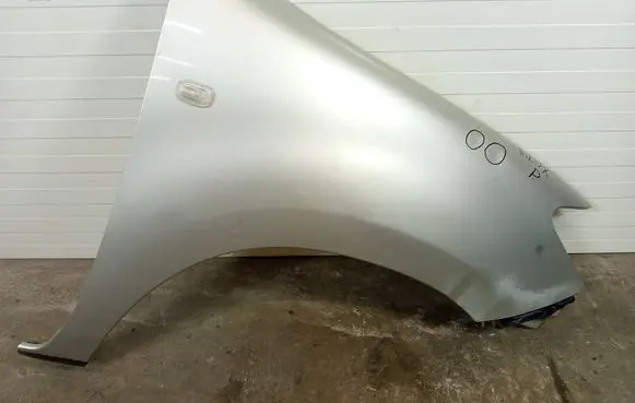 Toyota Hilux (AN10, AN20, AN30) Fender hilublothil