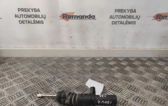 Peugeot 307 Clutch slave cylinder 9637030980