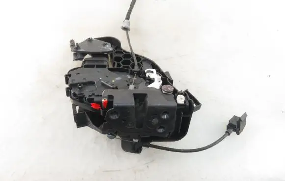 Volvo V50 Rear door lock 