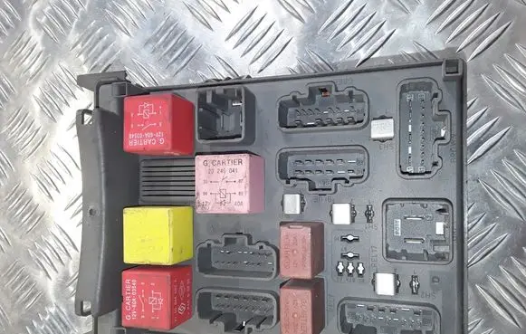 Renault Espace - Grand espace IV Comfort/convenience module 8200004201E 8200283811 518831011