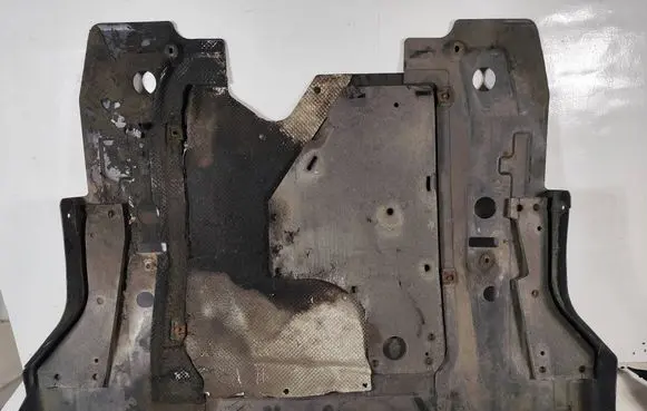 Opel Astra J Engine splash shield/under tray 13402269 13239596 13239591