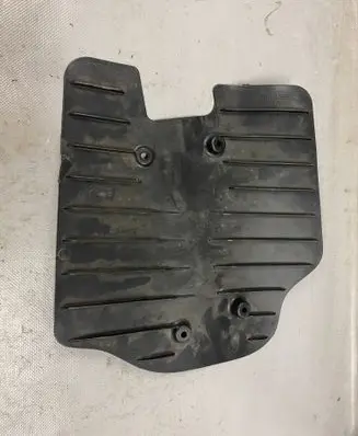 BMW 8 G14 Rear underbody cover/under tray 6861144 33306861144