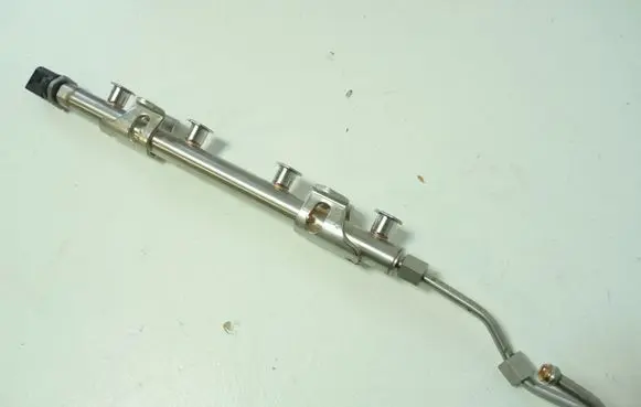 Audi A6 S6 C7 4G Fuel main line pipe 06J906051F