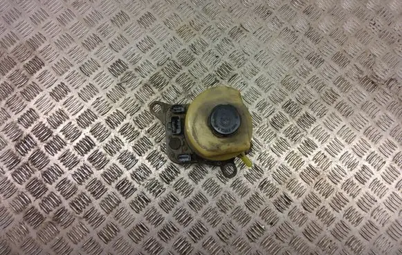 Ford Focus C-MAX Power steering pump