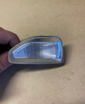 Dacia Duster II Front fender indicator light 62111602
