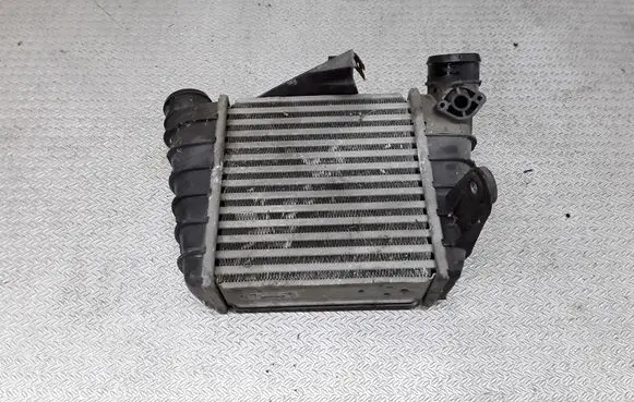 Volkswagen Polo Intercooler radiator 6Q0145804A