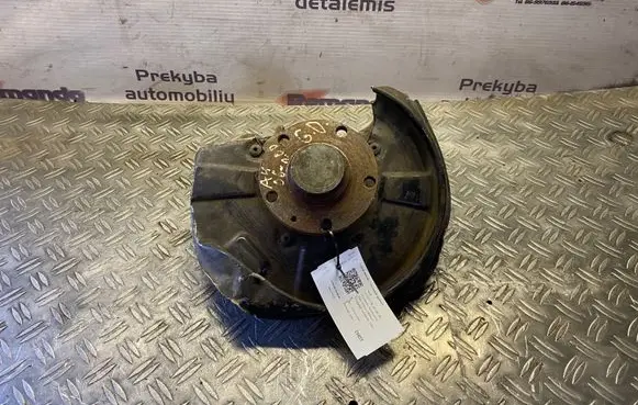 Audi A4 S4 B7 8E 8H Rear wheel hub