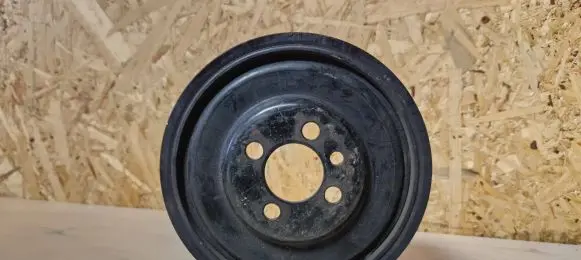 Volkswagen PASSAT B6 Crankshaft pulley 03g105243