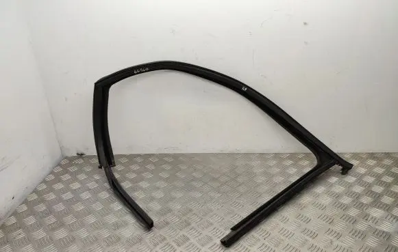 Volkswagen Golf Sportsvan Front door glass trim molding 510837431