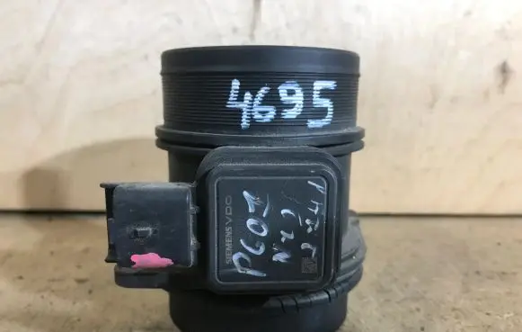 Peugeot 607 Mass air flow meter 5WK97001 9645948780