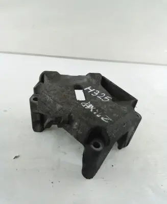 Opel Corsa D Engine mounting bracket 13130728